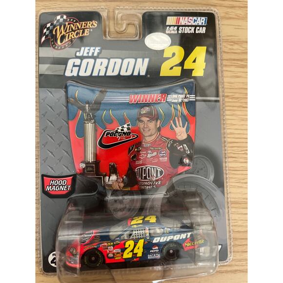 Jeff Gordon #24 Winners Circle NASCAR diecast cars - Lot of 2 cars 1:64 Scale - Picture 11 of 16